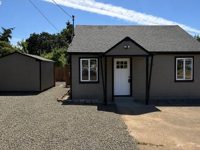 House for sale in Oregonia