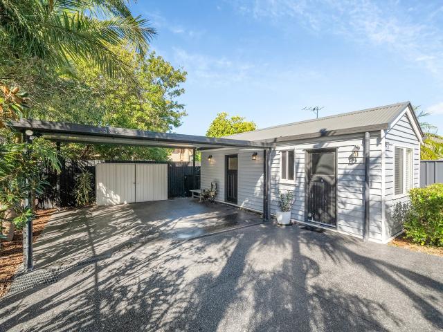 Granny Flat for rent in Toombul, Queensland