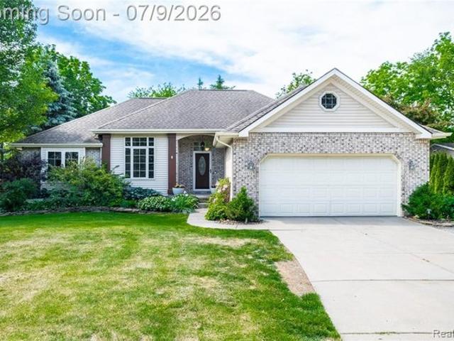 House for sale in Fenton, Michigan