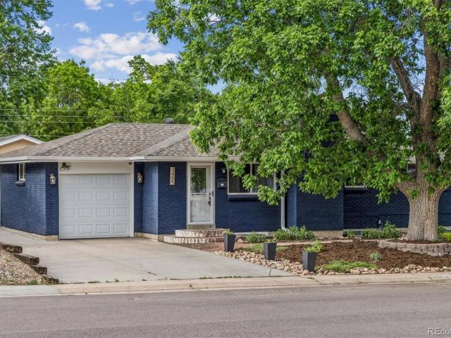 House for sale in Arapahoe, Colorado