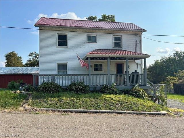 House for sale in Richmond, Ohio