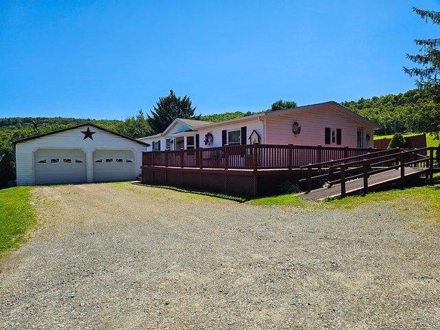 House for sale in Bradford, Pennsylvania