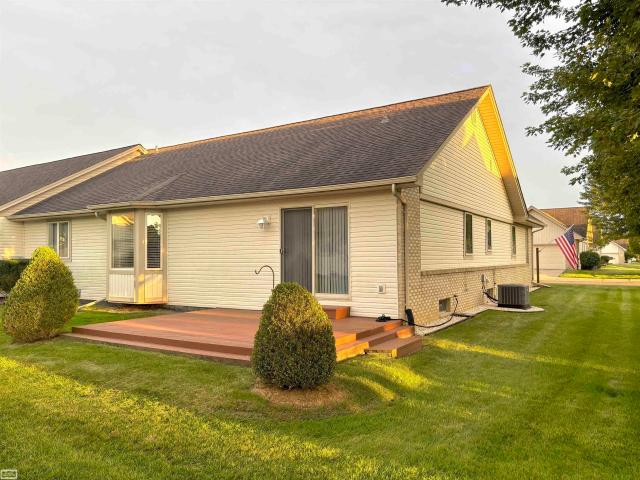 Condo for sale in Richmond, Macomb County
