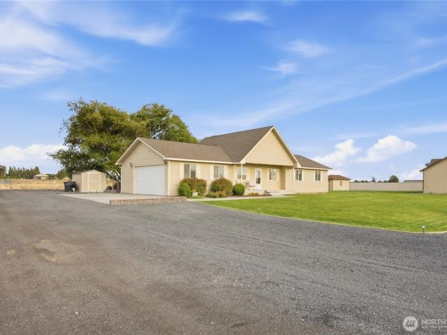 House for sale in Moses Lake, Grant County