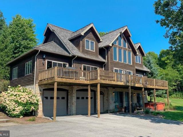 House for sale in Garrett, Maryland