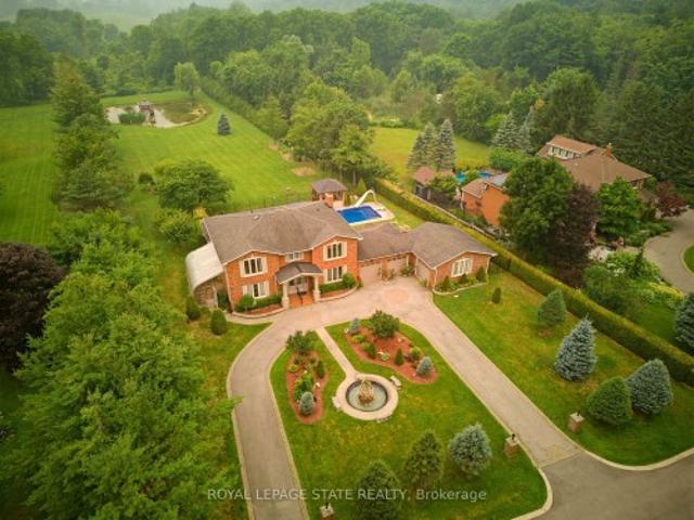 House for sale in Ancaster, Ontario