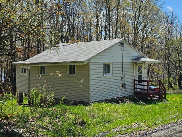 House for sale in Lake Como, Pennsylvania