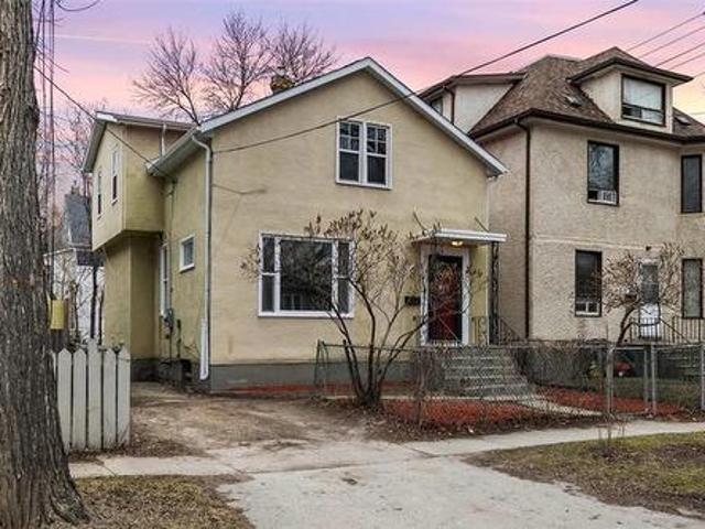 House for sale in East St. Paul, Manitoba