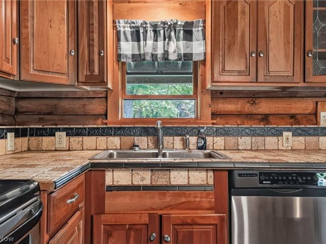 House for sale in Conneaut, Ohio