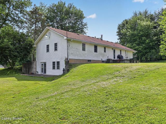 House for sale in Lebanon Junction, Kentucky