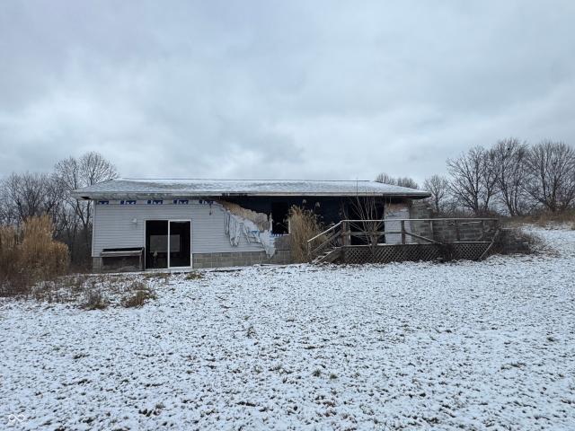 House for sale in Rosedale, Indiana