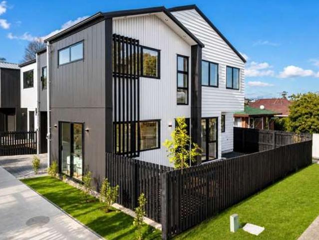 Townhouse for sale in Howick, Oroua County