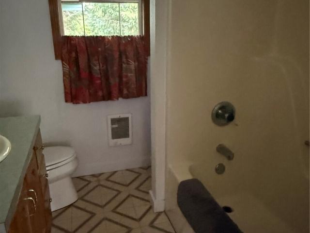 House for sale in Raymond, Washington