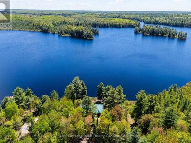 House for sale in Ontario