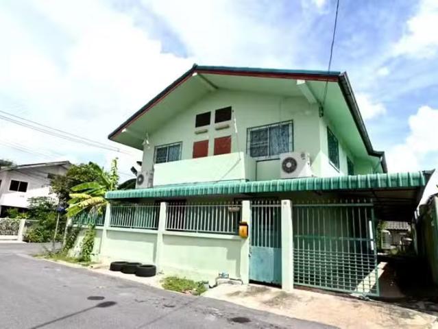 House for sale in Bangor House for sale in Bangor