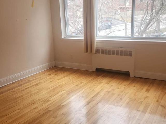 Apartment for rent in St. Leonard's, Quebec