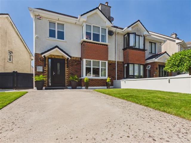 Detached House for sale in Cobh, South Tipperary