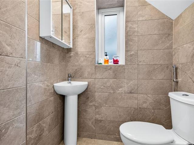 House for sale in Moneygold, Connacht