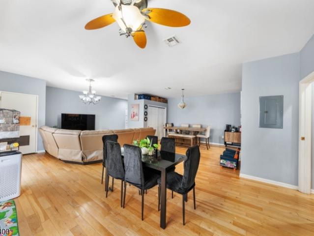 Condo for sale in Elizabeth, New Jersey