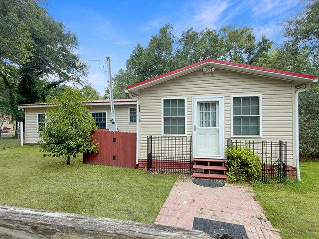 House for sale in Cottageville, South Carolina