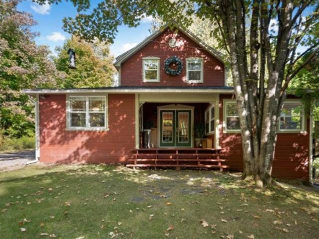 House for sale in Saint-Sauveur, Laurentides