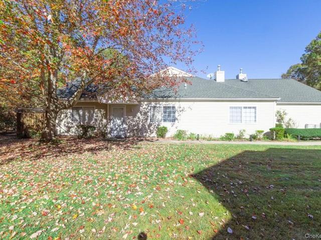 Condo for sale in Centereach, New York