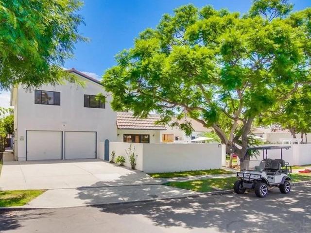 Condo for sale in Coronado, California