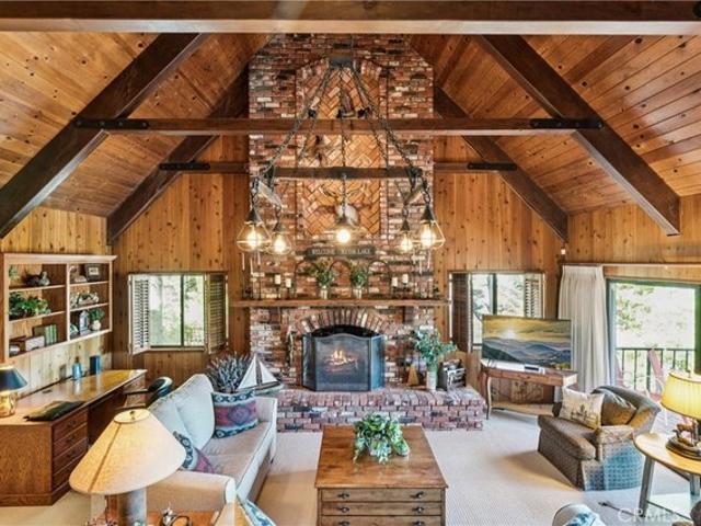 House for sale in Cedar Glen, California