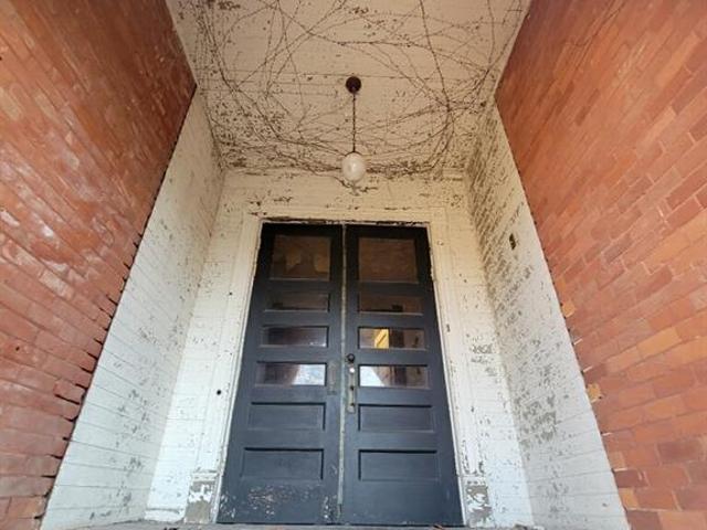 House for sale in Lapeer, Lapeer County