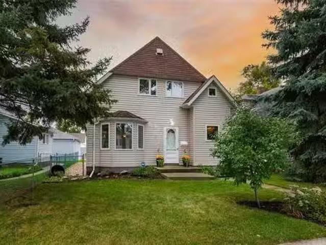House for sale in East St. Paul, Manitoba