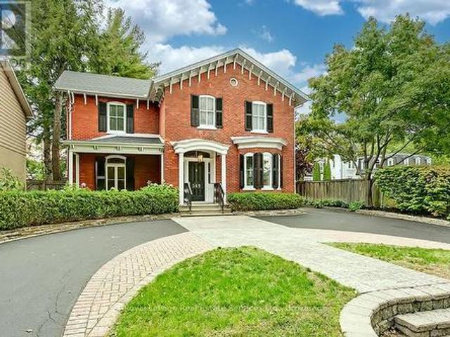 House for sale in Oakville, Ontario