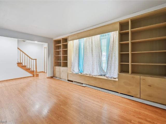 House for sale in Hubbard, Ohio