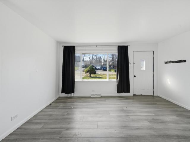 House for sale in Grayslake, Illinois