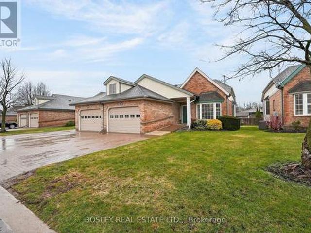 Condo for sale in Niagara, Ontario