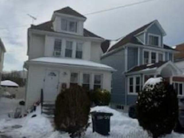 House for sale in Queens, Arverne