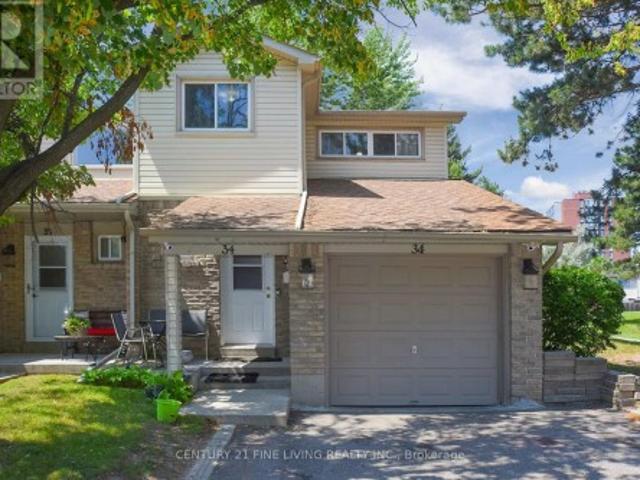 Townhouse for sale in Mississauga, Ontario