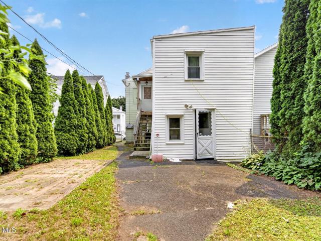 House for sale in Saratoga, New York