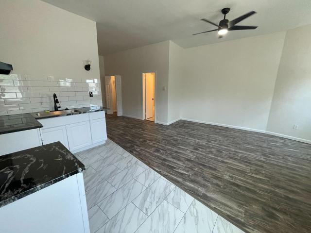 Apartment for rent in Village of Green Island, Town of Green Island
