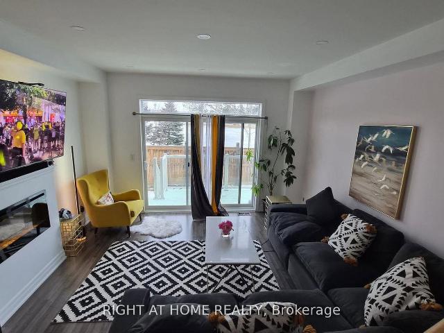 Townhouse for sale in Woburn, Ontario