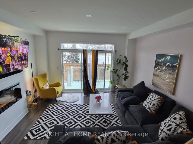 Townhouse for sale in Woburn, Ontario