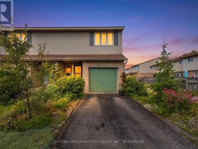 Townhouse for sale in Kingston, Ontario
