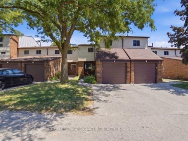 Townhouse for sale in Milton, Ontario