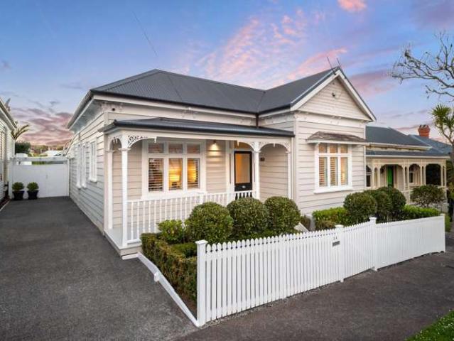 House for sale in Auckland, Oroua County