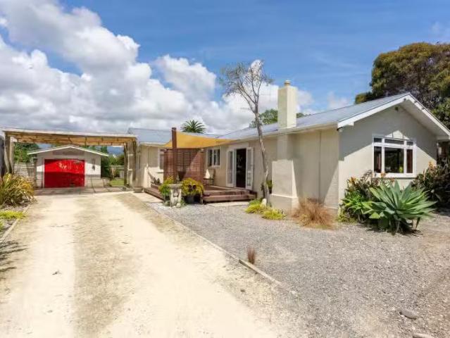 House for sale in Otaki, Wellington