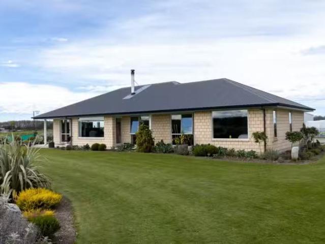 House for sale in Canterbury