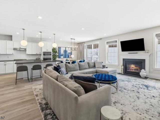 Condo for sale in Cedar Grove, New Jersey