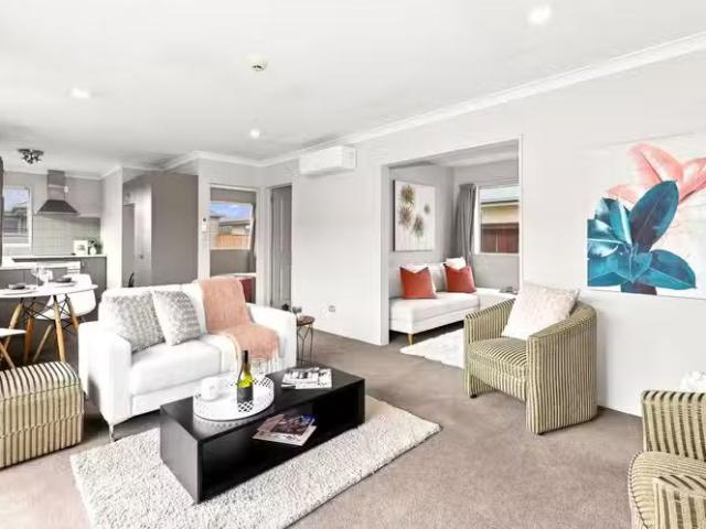 House for sale in Chaslands, Canterbury