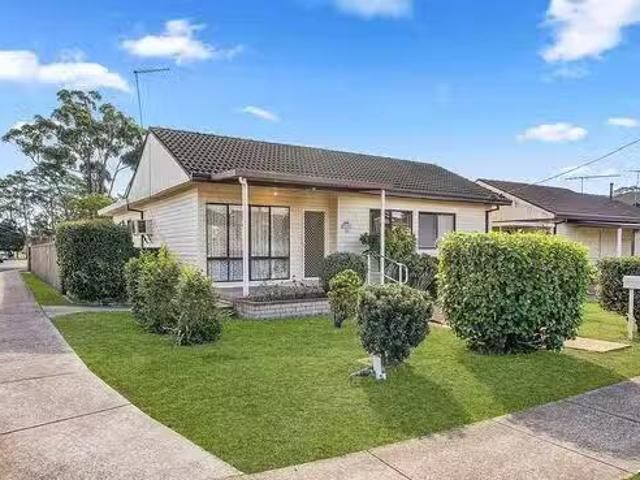 House for rent in Canley Heights, New South Wales