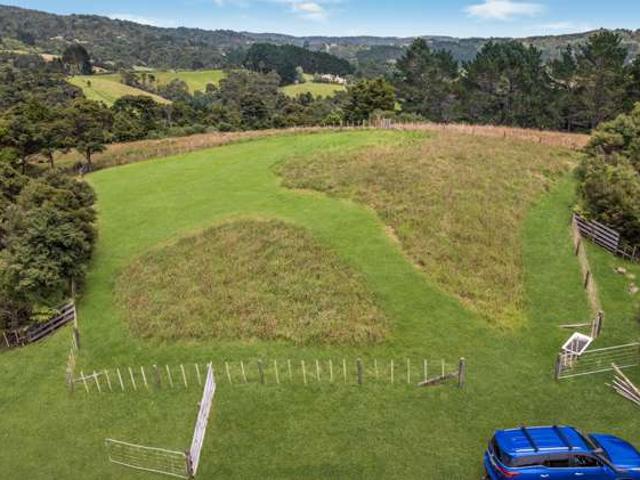 Property for sale in Oratia