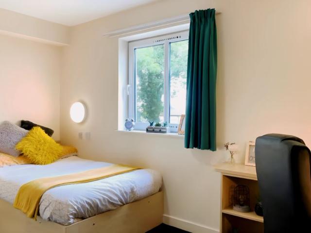 Room for rent in Elmfield, Leicestershire